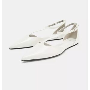 ZARA Off-White Women's White Pointed Loafers
